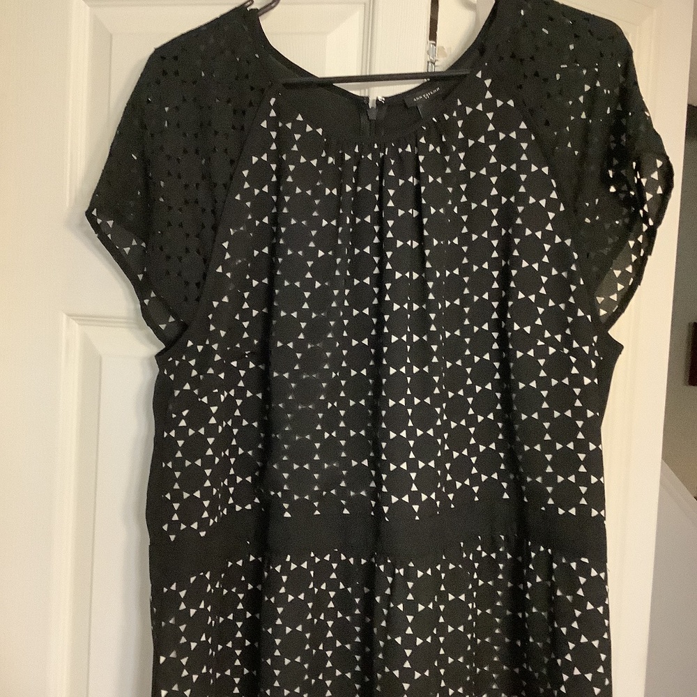NWT Ann Taylor Short Sleeve Peplum Shirt/Blouse Black Cream Size 16